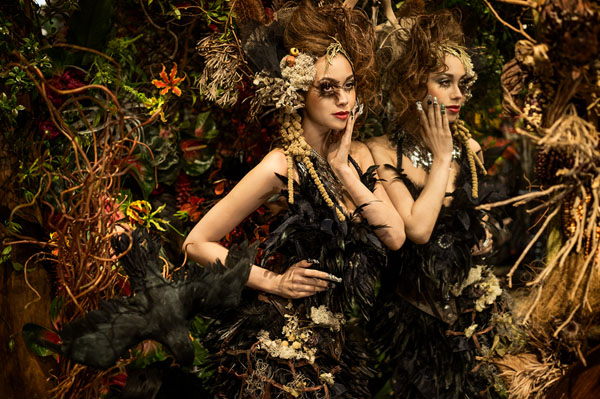 Photograph Haseo Hasegawa Witch Of The Flower Mirror on One Eyeland