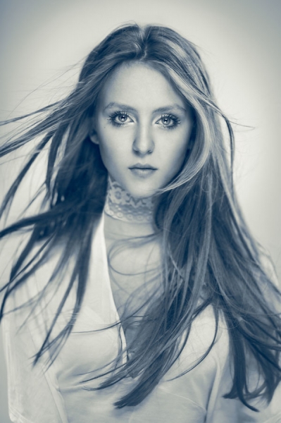Photograph Joanna Kustra White on One Eyeland