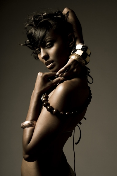 Photograph Preyen Moodley Manisha01 on One Eyeland