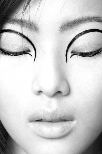 Photograph Elena Kulikova Chrome on One Eyeland