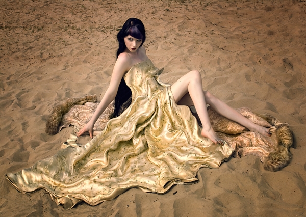 Photograph Peter Kemp The Famous Skirt on One Eyeland