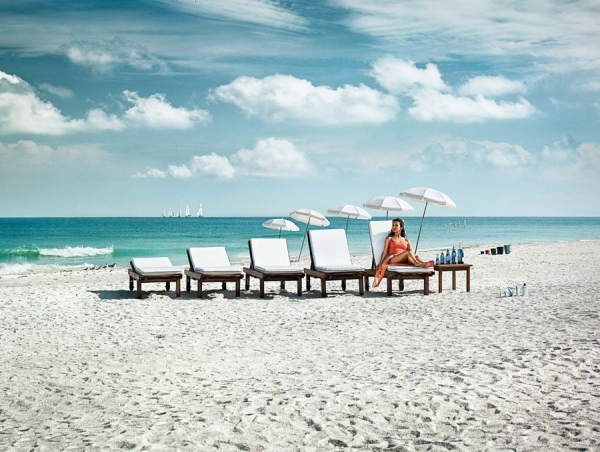 Photograph Pete Barrett Att Beach on One Eyeland