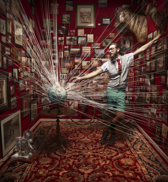 Photograph Brooks Freehill Cateye Globe on One Eyeland