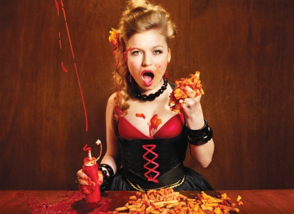 Photograph Jeremy Park Saucy Wench on One Eyeland