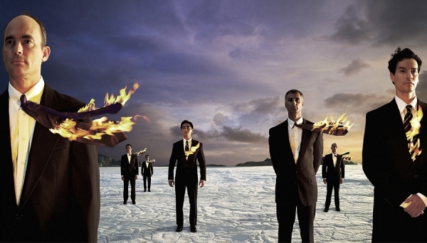 Photograph Glen Wexler Smashstatusquo on One Eyeland