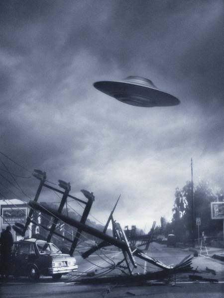 Photograph Glen Wexler Ufo Attack on One Eyeland