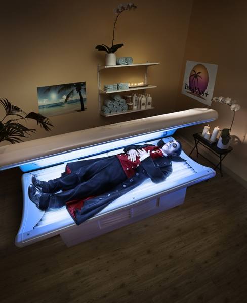 Photograph Markku Lahdesmaki Vampire on One Eyeland