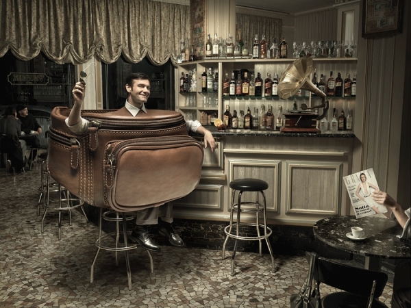 Photograph Davide Bellocchio Women Notice The Details First on One Eyeland