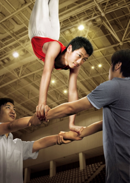 Photograph Vincent Koh A Helping Hand on One Eyeland