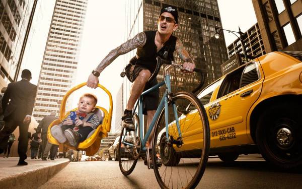 Photograph Saverio Truglia Baby Messenger on One Eyeland
