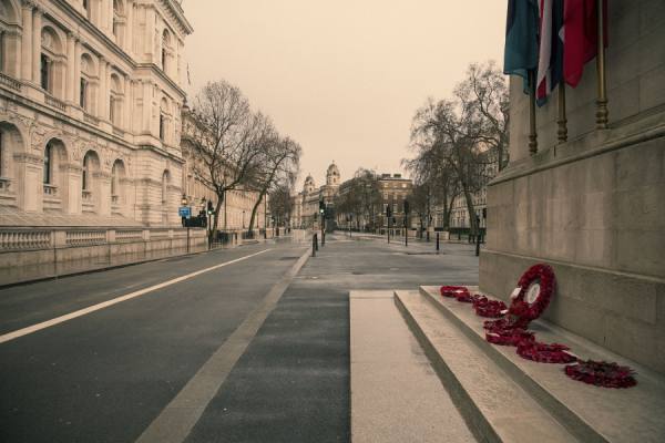 Photograph Nick Dolding Empty London 05 on One Eyeland