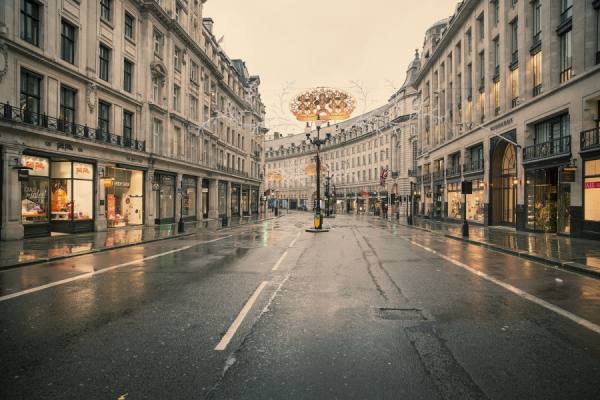 Photograph Nick Dolding Empty London 07 on One Eyeland