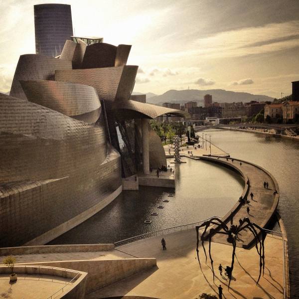 Photograph Samuka Marinho Guggenheim on One Eyeland