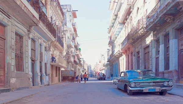 Photograph Anno Pieterse Havana Cuba 3 on One Eyeland