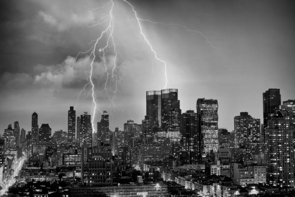 Photograph Craig Kempf Lightening Nyc on One Eyeland