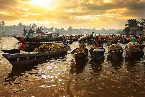 Photograph Randy Rakhmadany Magical Lokbaintan on One Eyeland