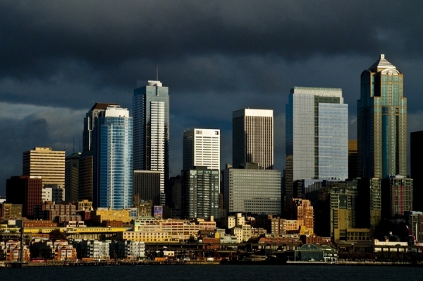 Photograph Erik Beck Seattle Waterfront on One Eyeland