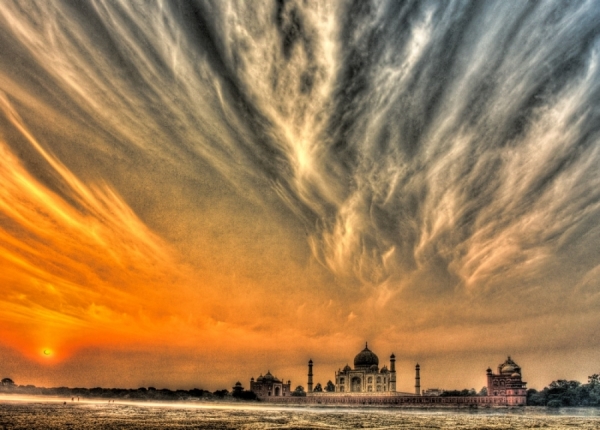 Photograph Lakshman Rawat Taj Mahal_01 on One Eyeland