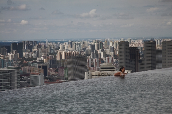 Photograph Sumesh Senan The Infinity Pool on One Eyeland