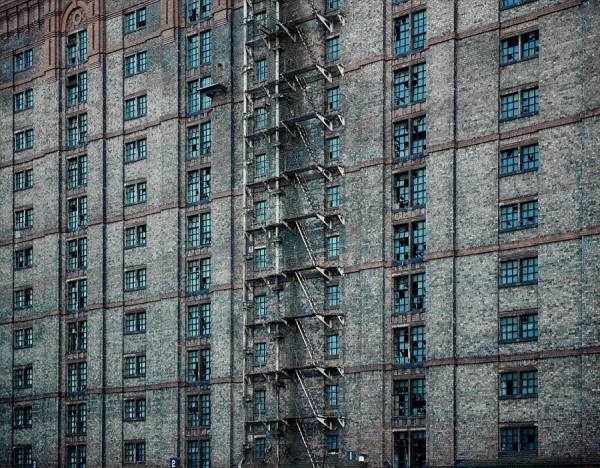 Photograph Craig Easton Warehouse Liverpool on One Eyeland