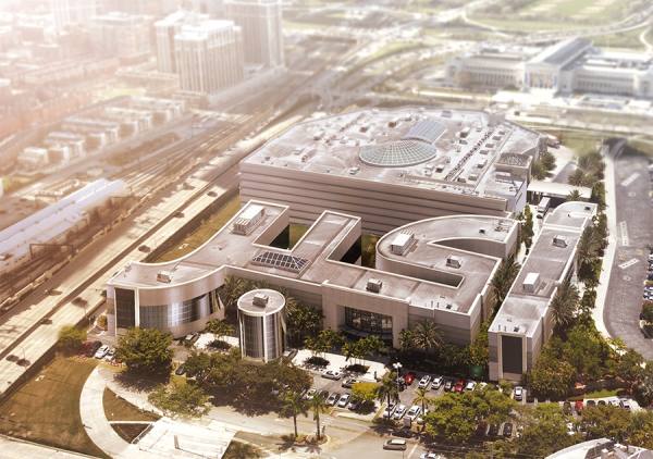 Photograph Georges Serhan Biggest Mall on One Eyeland