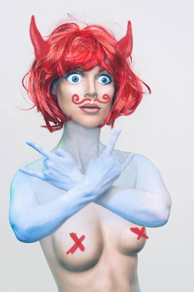 Photograph Niina Sonne Coloring Girl on One Eyeland