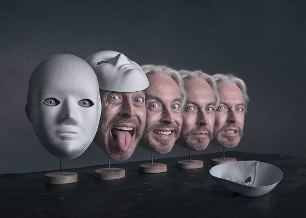 Photograph Lotta Van Droom Psyche Hunter on One Eyeland