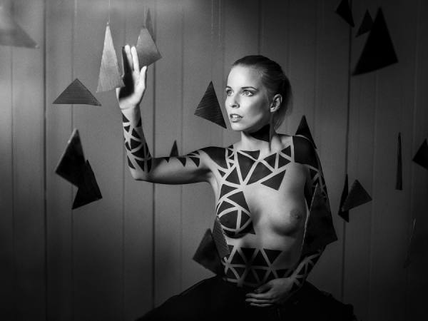 Photograph Michal Zahornacky Broken Heart I on One Eyeland