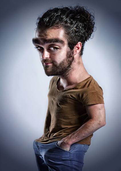 Photograph Lee Howell Caricature 5 on One Eyeland