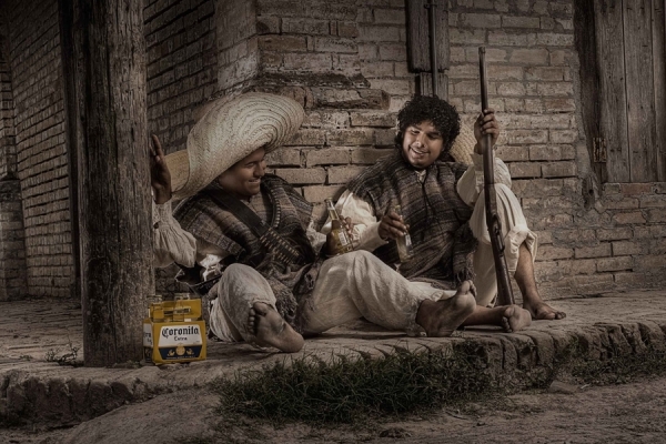 Photograph Gaston Saldana Consumer Revoluton Exportacion on One Eyeland