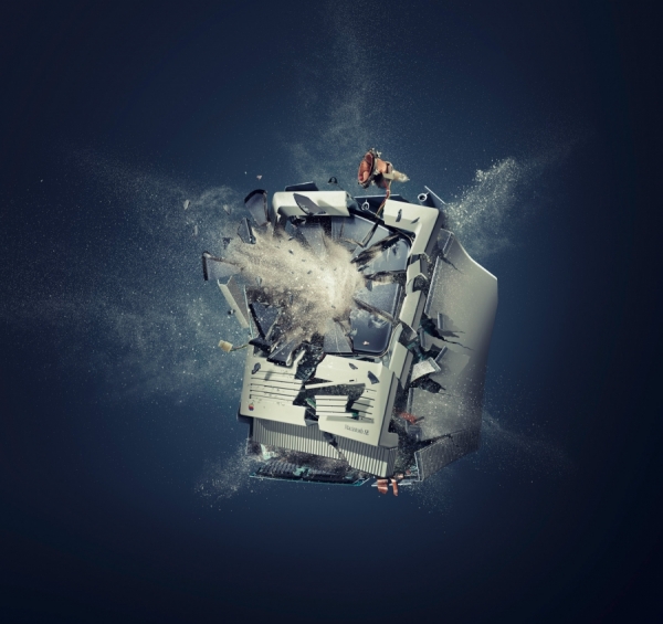Photograph Staudinger Franke Explosive Mac Se on One Eyeland