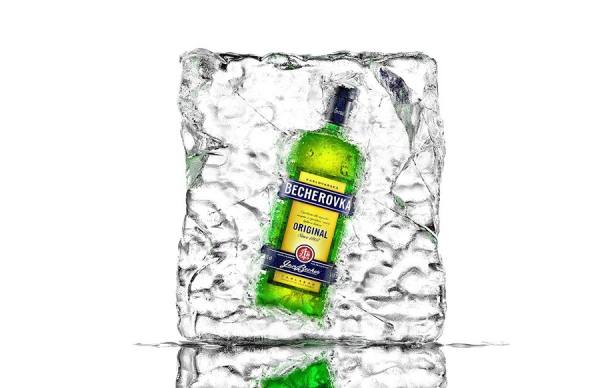 Photograph Chris Clor Iced on One Eyeland