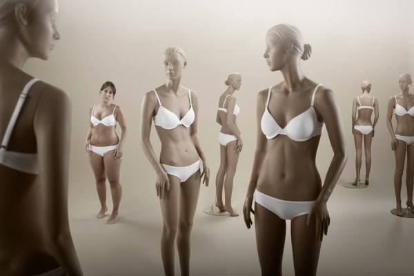 Photograph Gonzaga Manso Mannequin on One Eyeland