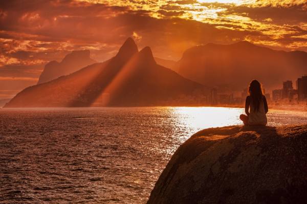 Photograph Mauro Risch Meditating on One Eyeland