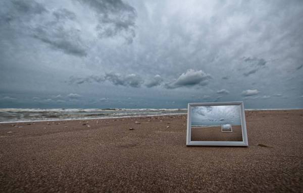 Photograph Monica Stuurop Ocean View on One Eyeland