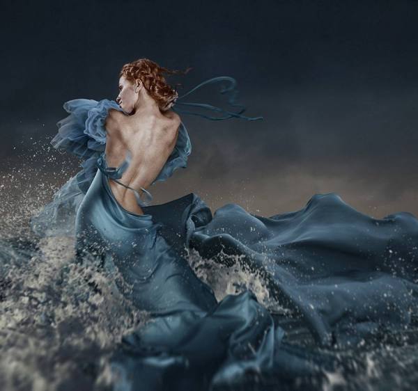 Photograph Elena Vizerskaya Oceans Emotions on One Eyeland