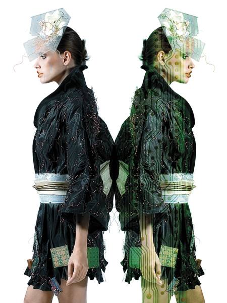 Photograph Roberto Portella Robot Duplicate on One Eyeland