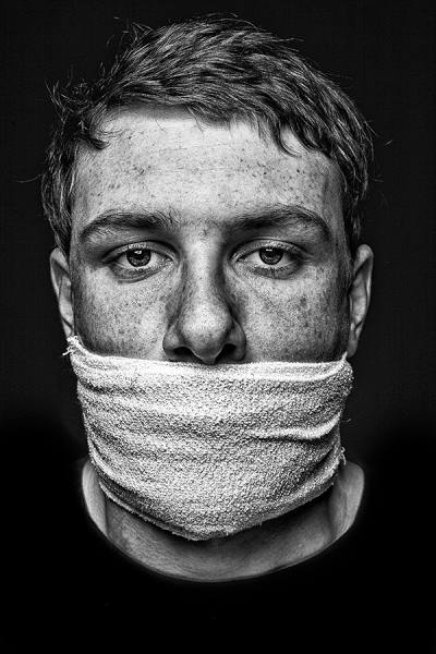 Photograph Alex Tweedy Speak No Evil on One Eyeland