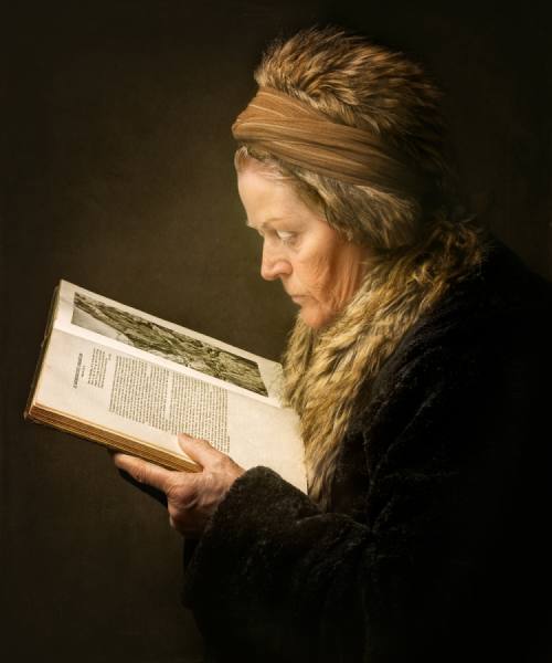 Photograph Anita Meezen The Woman Reading on One Eyeland