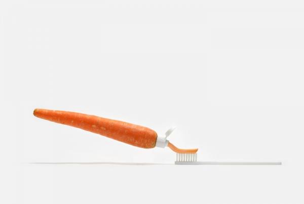 Photograph Juan De Villalba Orange Toothpaste on One Eyeland