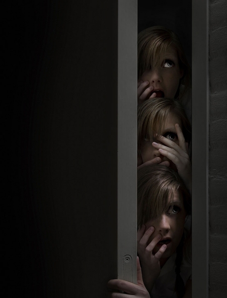 Photograph Marieke Van Grinsven Hiding on One Eyeland