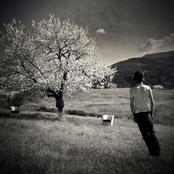 Photograph Samuel Moulin Le Temps Des Noyaux on One Eyeland