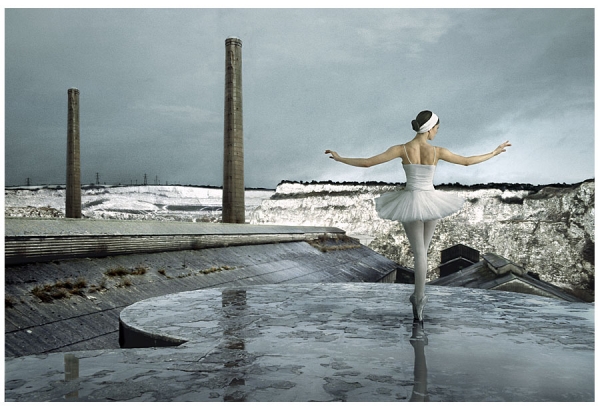 Photograph J P Mountford Dance 001 Morning on One Eyeland