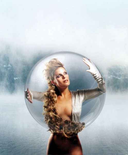 Photograph Jeremy Park Bubble Girl on One Eyeland