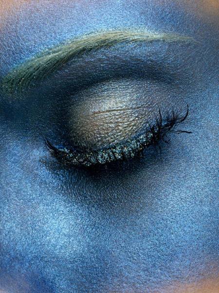 Photograph Gerhard Merzeder Colour Me Beautiful on One Eyeland