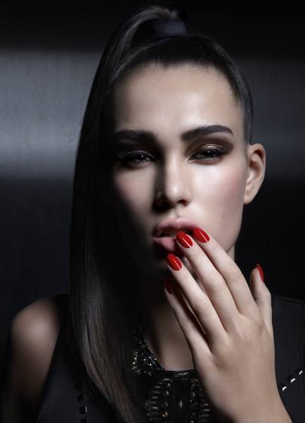 Photograph Gerhard Merzeder Femme Fatale on One Eyeland