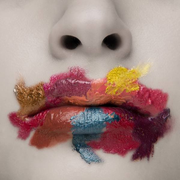 Photograph Gabor Kanovits Lipstick on One Eyeland