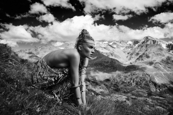 Photograph Andrea Daquino Pool Mag 5 on One Eyeland