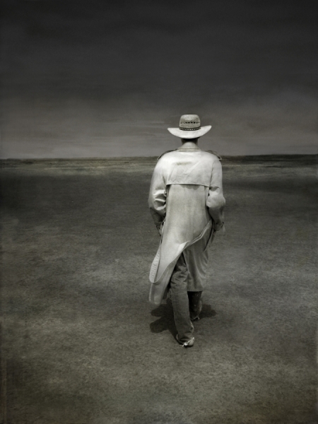 Photograph Saul Landell Un Hombre Llamado Ciudad on One Eyeland
