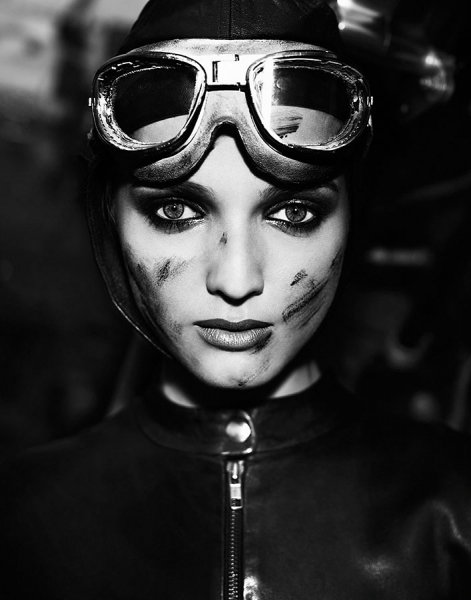 Photograph Giuliano Bekor Amelia Earhart on One Eyeland